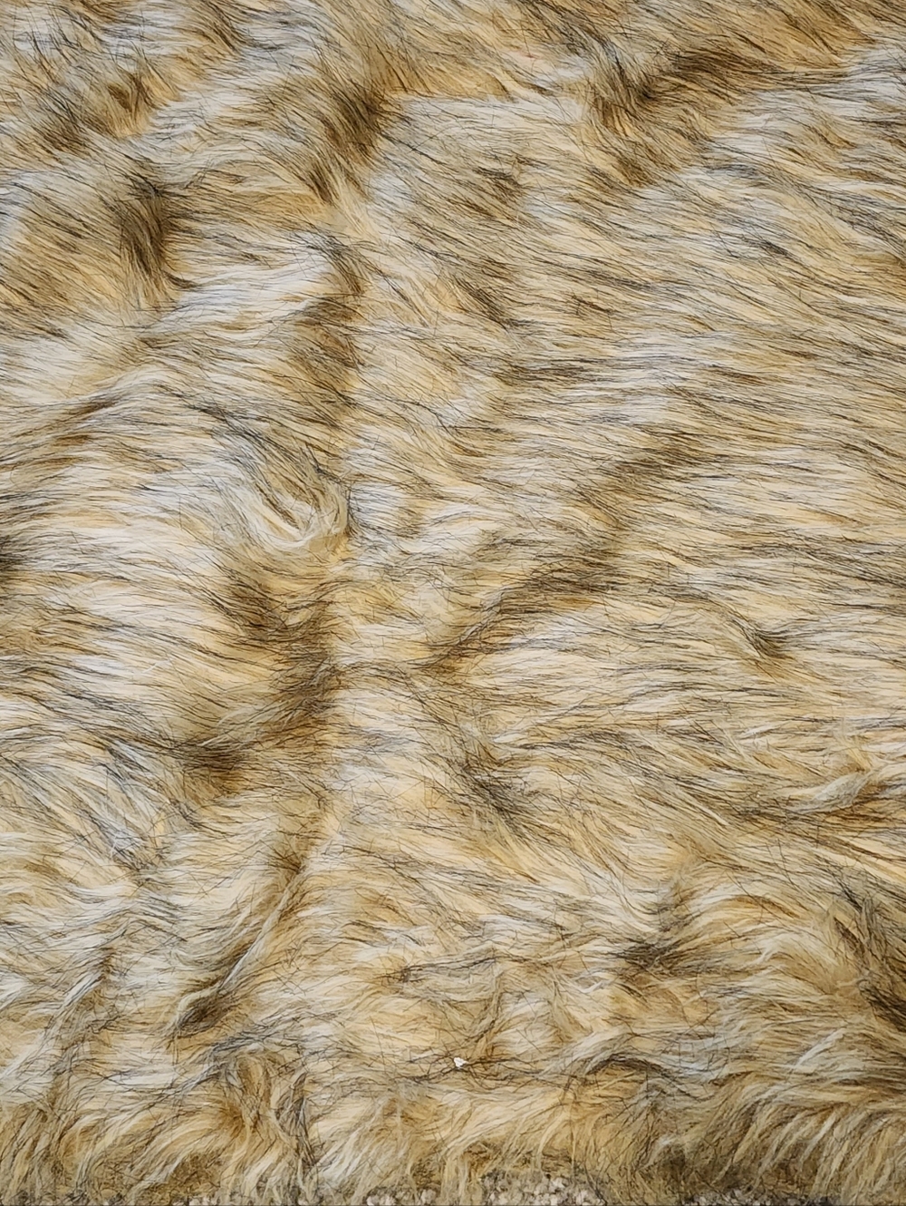Plush Blonde Black Faux Wolf Fur 64" x 2 yards Costume Renn Cosplay Faire Fabric
